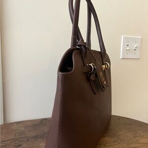Elegant Brown Leather Tote Bag